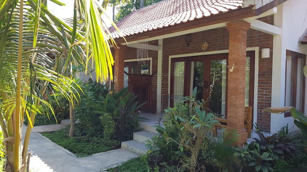 Enak Bungalow Amed  Exterior photo